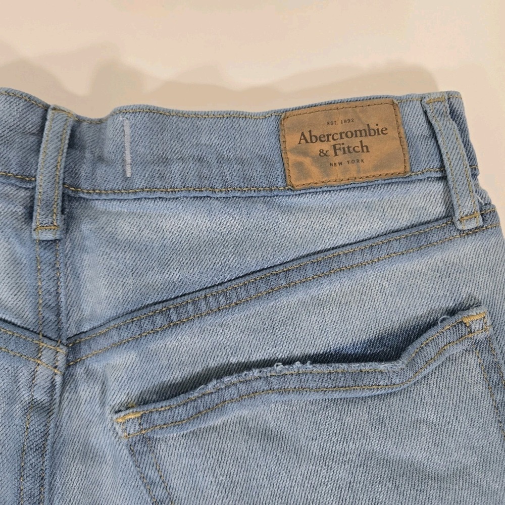 Abercrombie & Fitch Women's Size 26/2 Blue High Rise Shorts‎